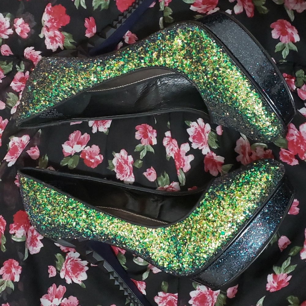 Green glittery Rachel Rachel Ray heels